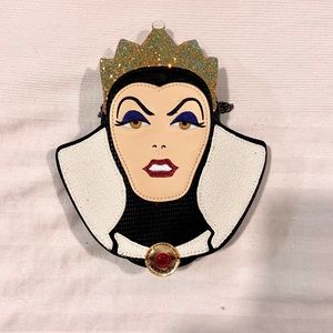 Danielle Nicole evil queen bag